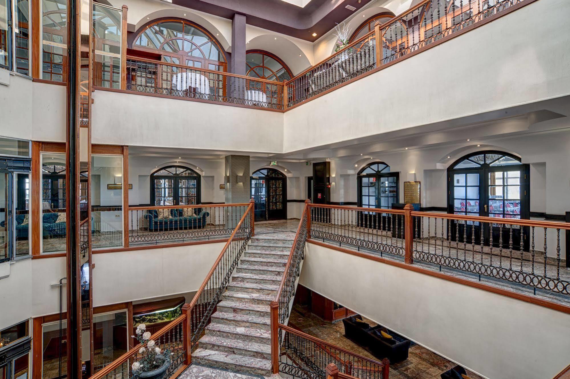 Hotel Gladbeck Van Der Valk Ngoại thất bức ảnh